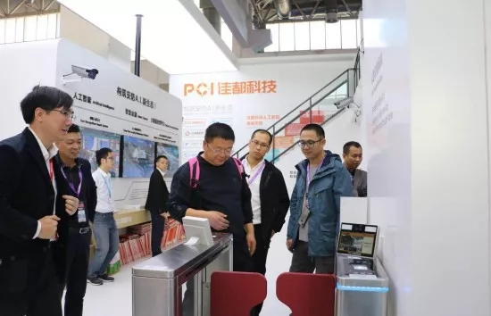 1541412750109373.jpg 640.webp (3).jpg